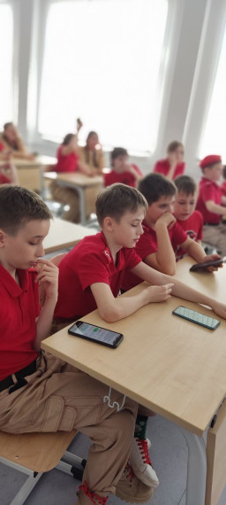 День авиации и космонавтики.